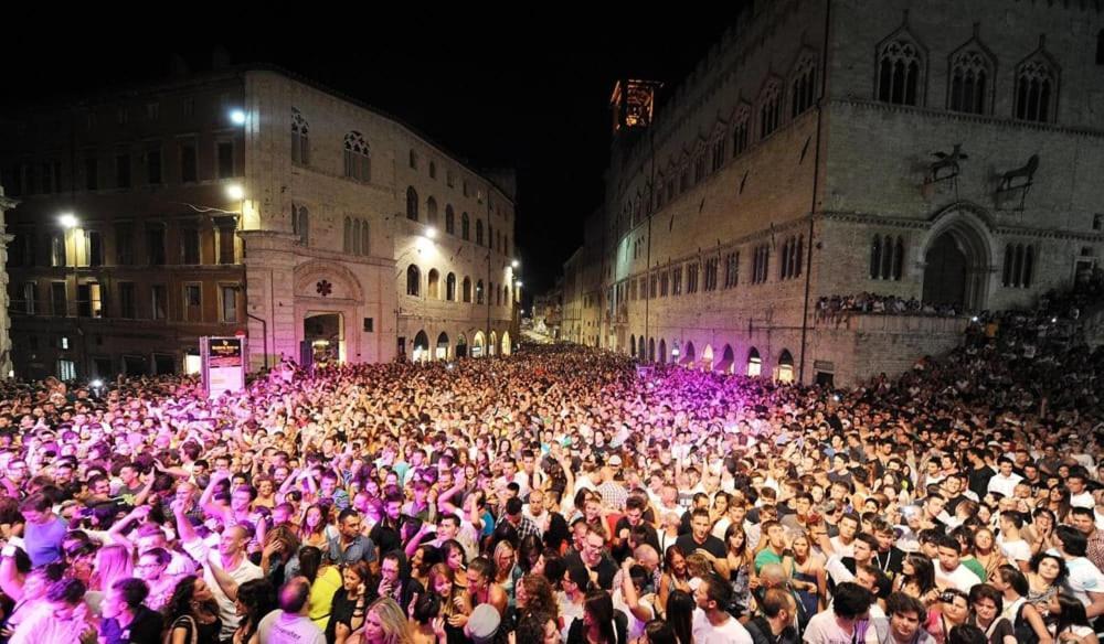 Ampio E Luminoso Monolocale Daire Perugia Dış mekan fotoğraf
